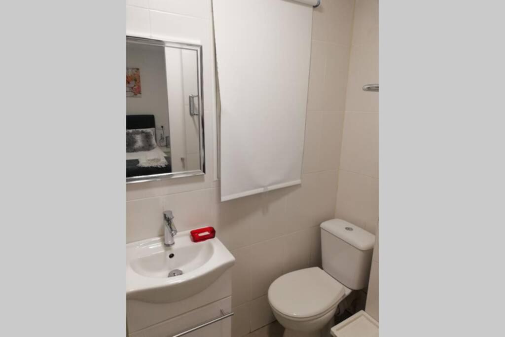 Apartamento M1 Cool Loft 1 Min Walk To Metro 15 Min Center By Metro Esplugues de Llobregat Exterior foto